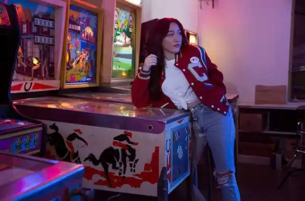 Noah Cyrus - Make Me (Cry) ft Labrinth